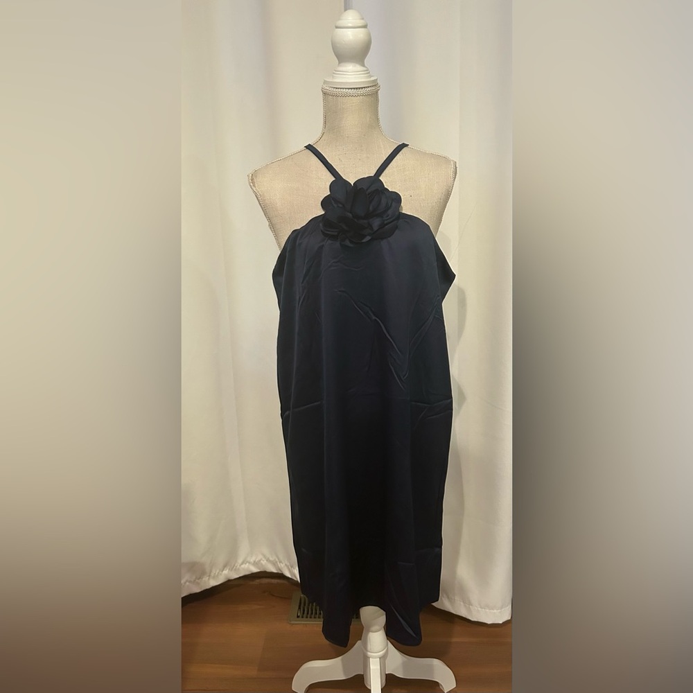 Venus Elegant Navy Halter Mini Dress Size Medium 
NWOT💙🔥